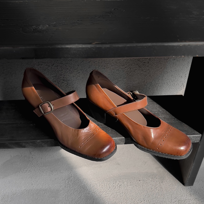 드레스트라이브 2025 클래식 최고급 메리 제인 워시드 - Leather Classic Strap 리뷰 및 가격