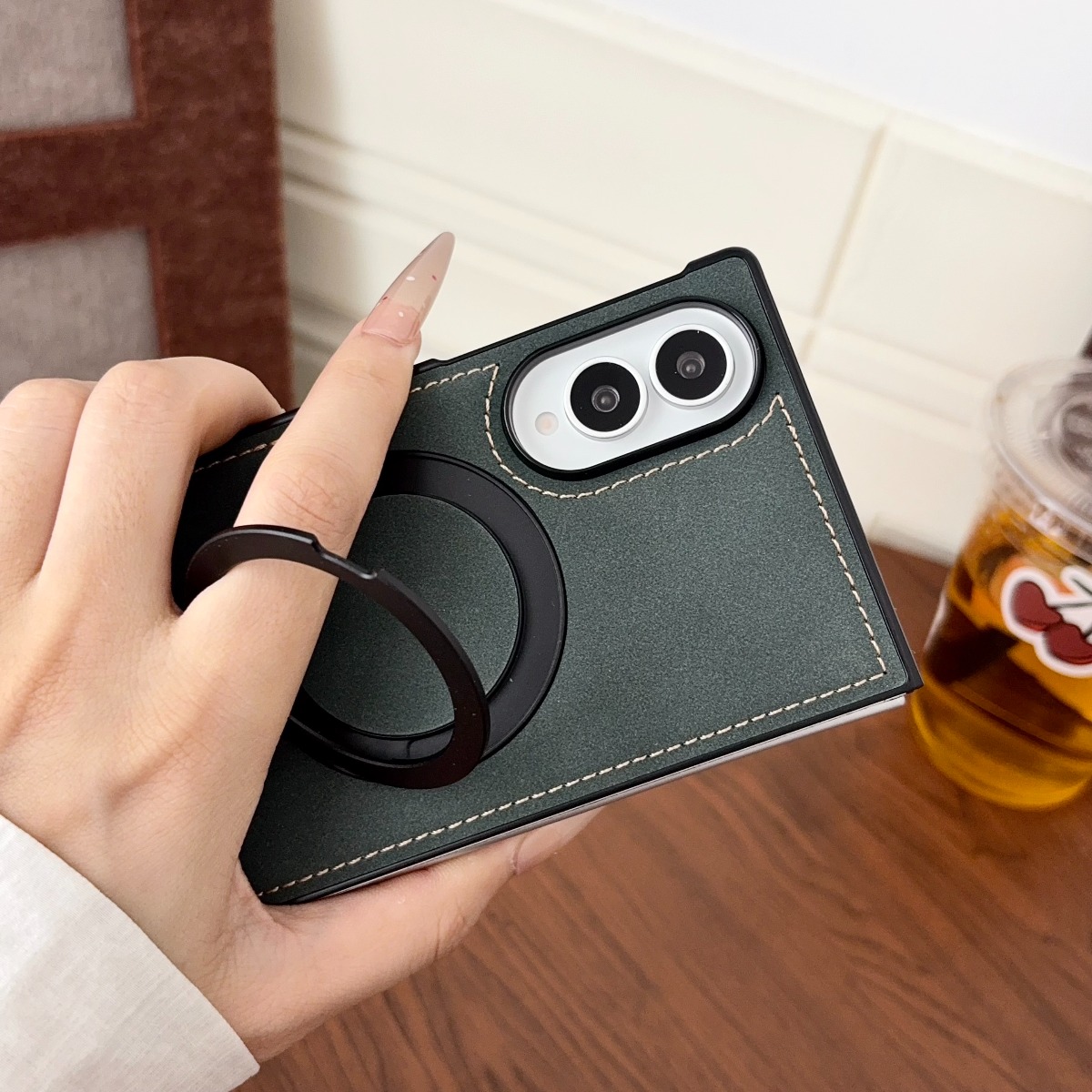 삼성 갤럭시 Z 폴드 8 울트라 360용 고급 양가죽  - Magnetic Charging Stand 리뷰 및 가격